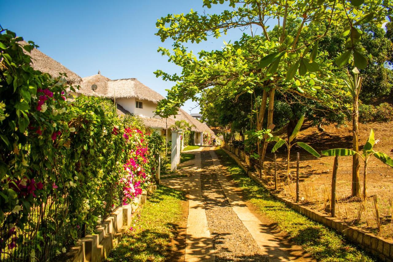 Tiako Villas Ambondrona  Kültér fotó